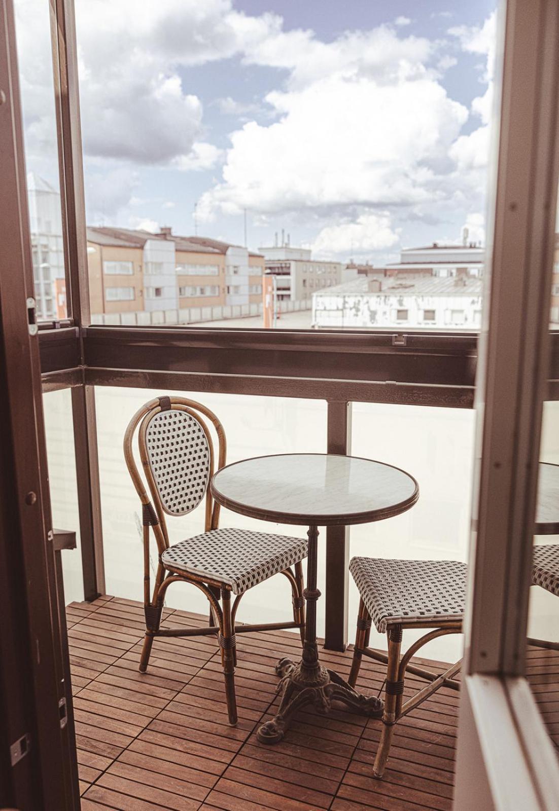 Hotel Emilia 하민리나 외부 사진