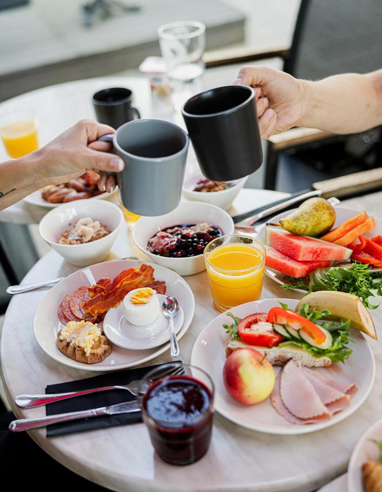 Hotel Emilia 하민리나 외부 사진