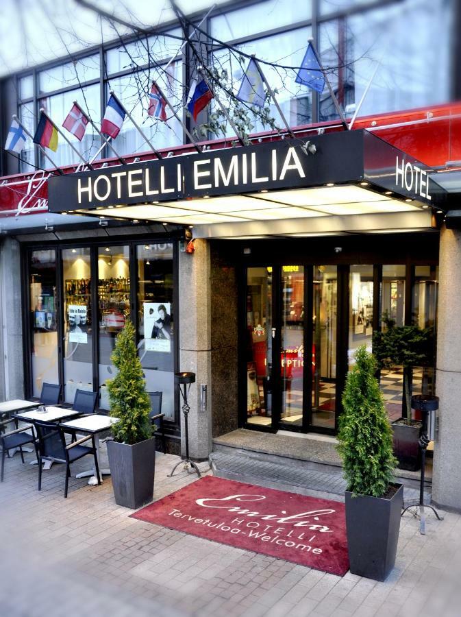 Hotel Emilia 하민리나 외부 사진